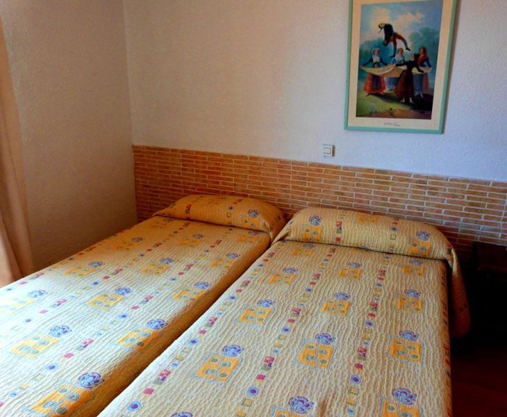Hotel Queens - Adults Only Бенидорм Екстериор снимка