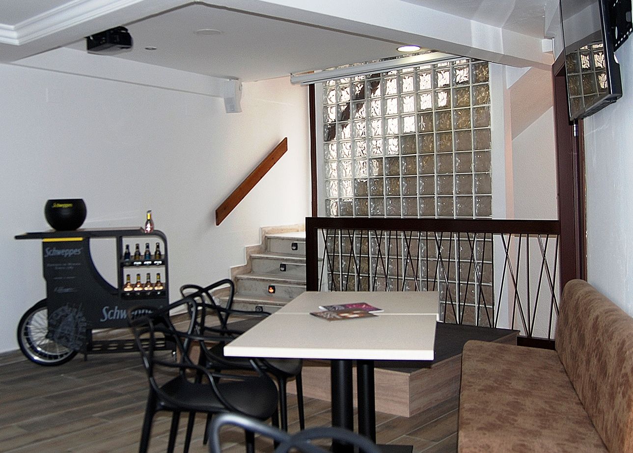 Hotel Queens - Adults Only Бенидорм Екстериор снимка
